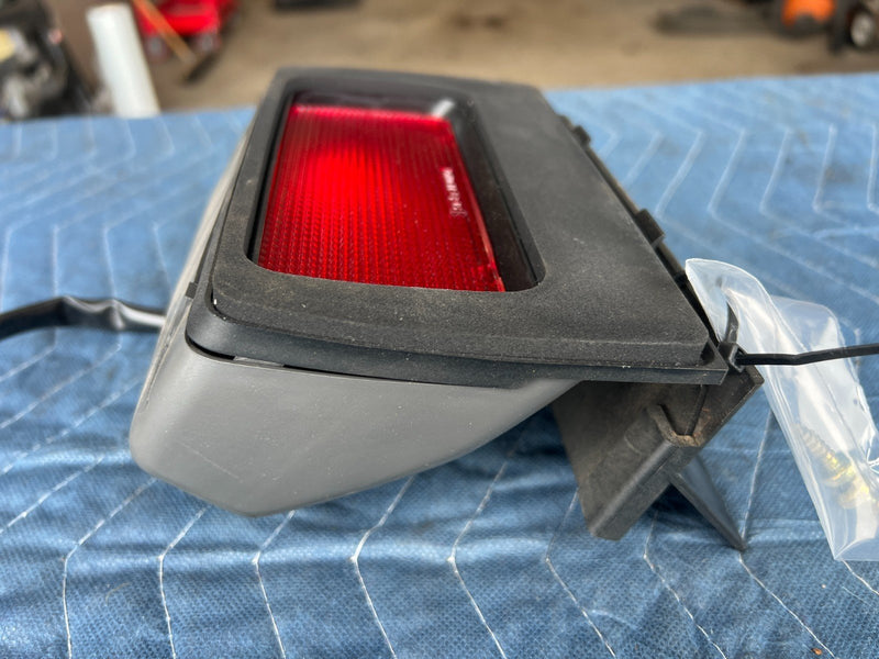 1989-1995 Volvo 740 940 Sedan Rear 3rd Third Brake Light Assembly OEM #3655EM