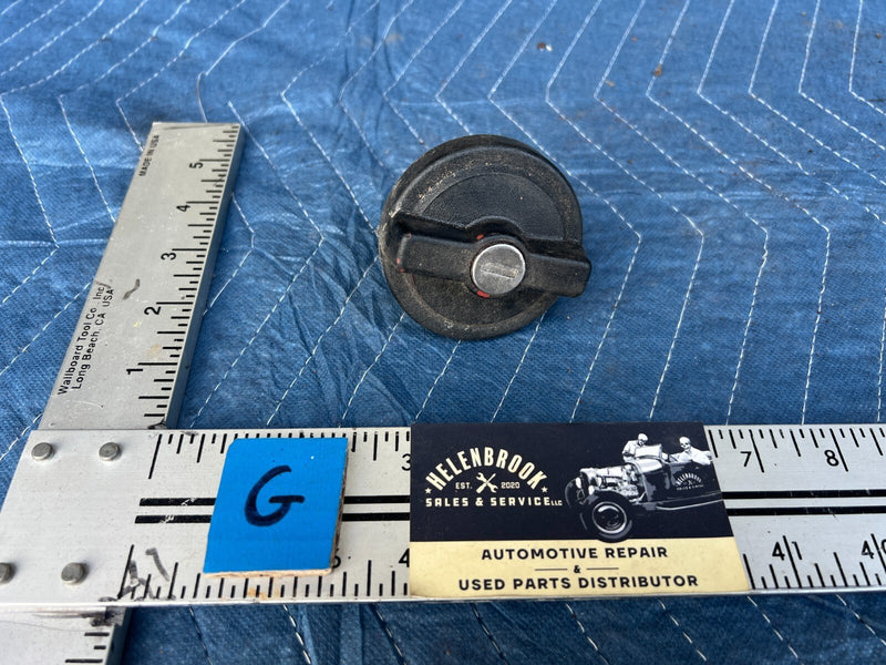 1983-1985 Porsche 944 Locking Fuel Gas Tank Filler Neck Cap Cover OEM #2543EM