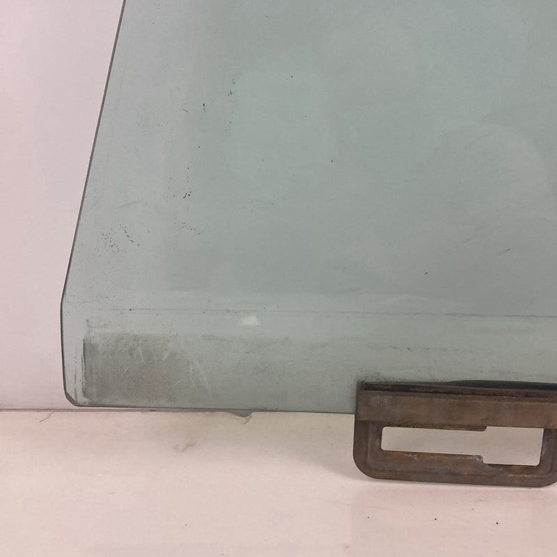 1975-1980 Volvo 244 Window Glass Passenger Rear Right 78238001 OEM #4887M