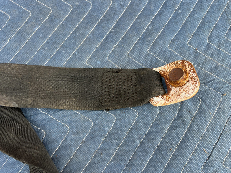 1967-1974 Volvo 140 142 144 145 Front Driver Left Seat Belt Retractor OE #4881EM