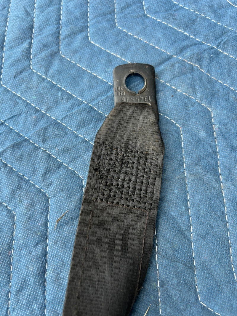 1986-1993 Volvo 240 244 245 Front Passenger Right Seat Belt Retractor OE #4050EM