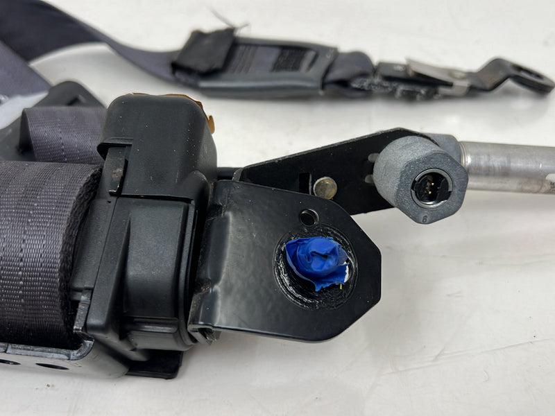 2004-2007 Volvo S60R V70R Front Passenger Right Seat Belt Retractor OEM #5729EM