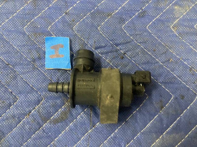 2004-2007 Volvo S60R S60 V70R Shut Off Purge Valve Air 31104896 OEM #2935M