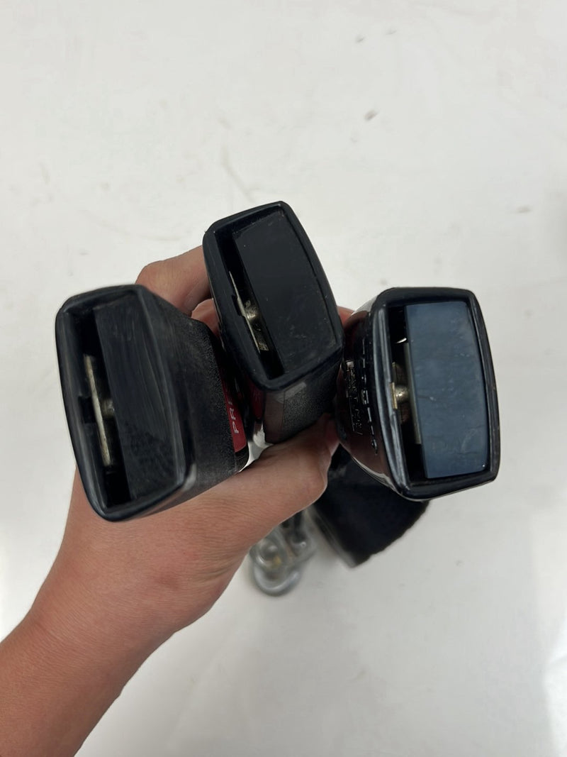 1975-1980 Volvo 244 240 Rear Seat Belt Buckle Set 1244320 OEM #5288EM