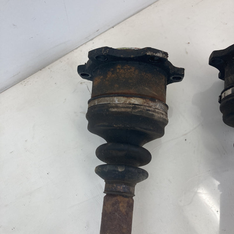 2001-2005 Volkswagen Passat Front CV Axle Bolts Manual AWD OEM #5518M