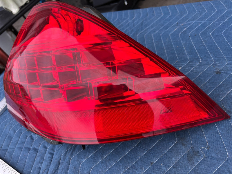 2003-2007 Honda Accord Rear Right Passenger Tail Light Lamp Assembly OEM #1473CN