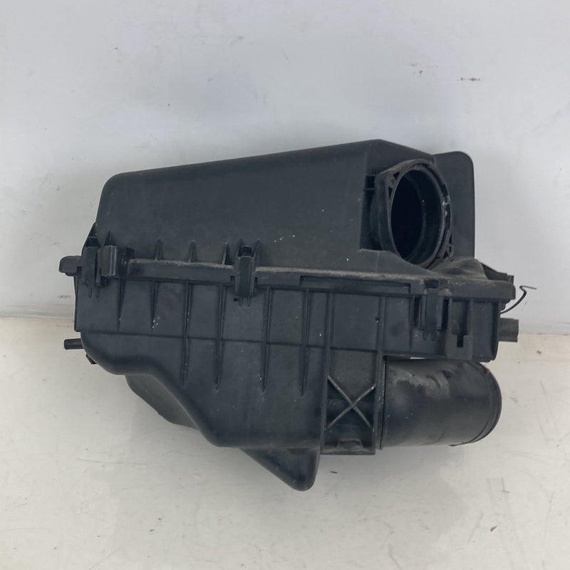 1998-2000 Volvo V70 Air Filter Housing Box Intake 445349 OEM #5209M