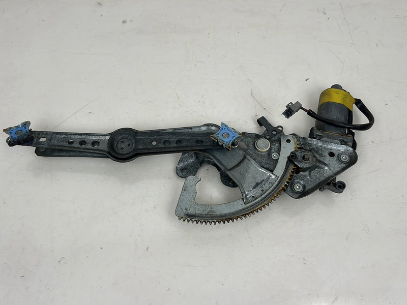1990-1992 Volvo 740 745 940 Wagon Rear Passenger Right Window Regulator Motor OEM #5975EM