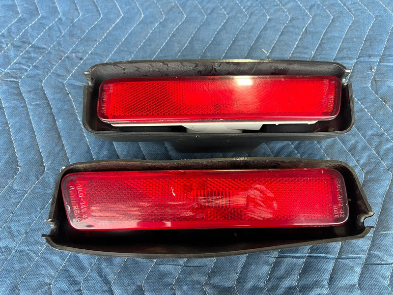1983-1985 Porsche 944 Rear Right & Left Side Marker Light Lamp Set OEM #2437EM