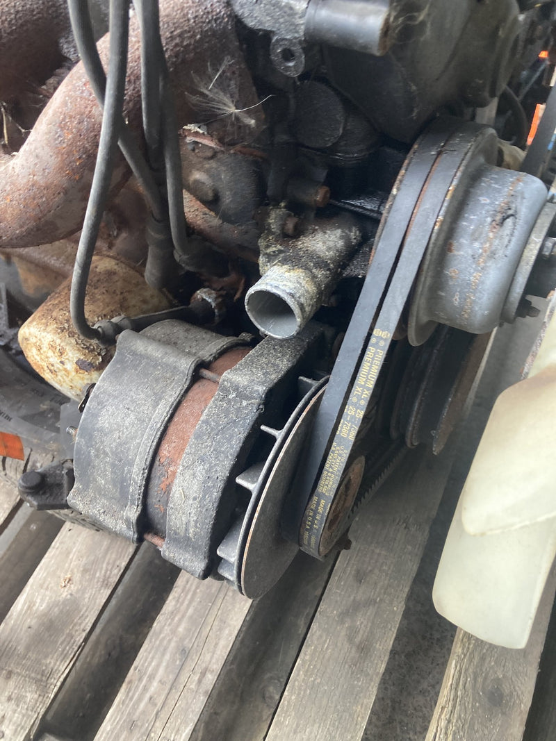 1981-1985 Volvo 240 245 4 Cyl B21F Engine Assembly 1000160 OEM