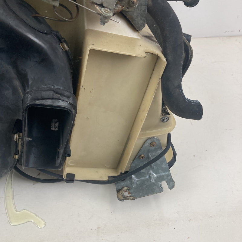1981-1985 Volvo 240 245 HVAC Box Heater Core AC Assembly 1259981 OEM