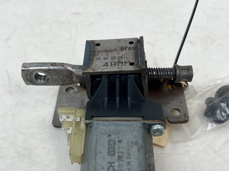 2005-2007 Volvo S60R S60 V70R Bosch Seat Control Motor 90382102 OEM #6782EM