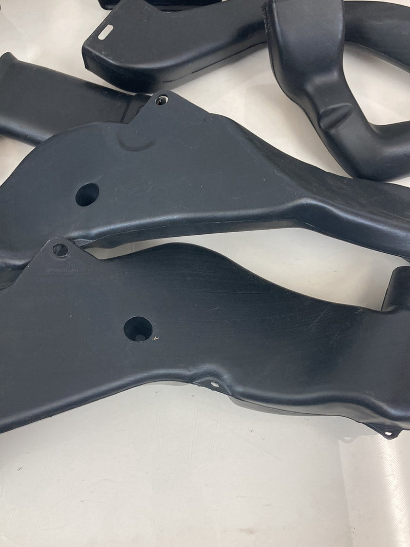 1992 Volvo 940 944 - HVAC Air Duct Set PN: 1347612 1347611 6841082 3506424 352240 1347754