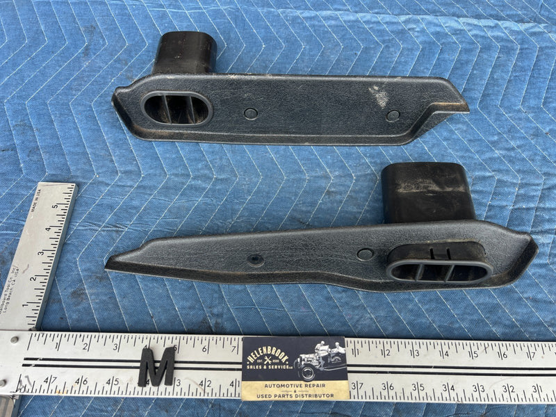 1989-1995 Volvo 740 940 Sedan LH & RH Under Seat Floor Vent Duct Pair OE #3764EM