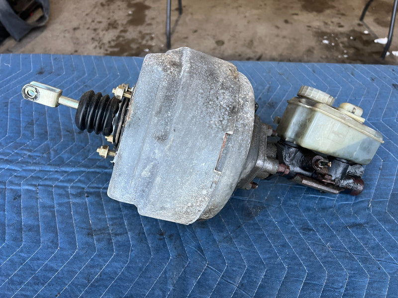 1989-1995 Volvo 740 940 Sedan Power Brake Booster & Master Cylinder OEM #3739EM