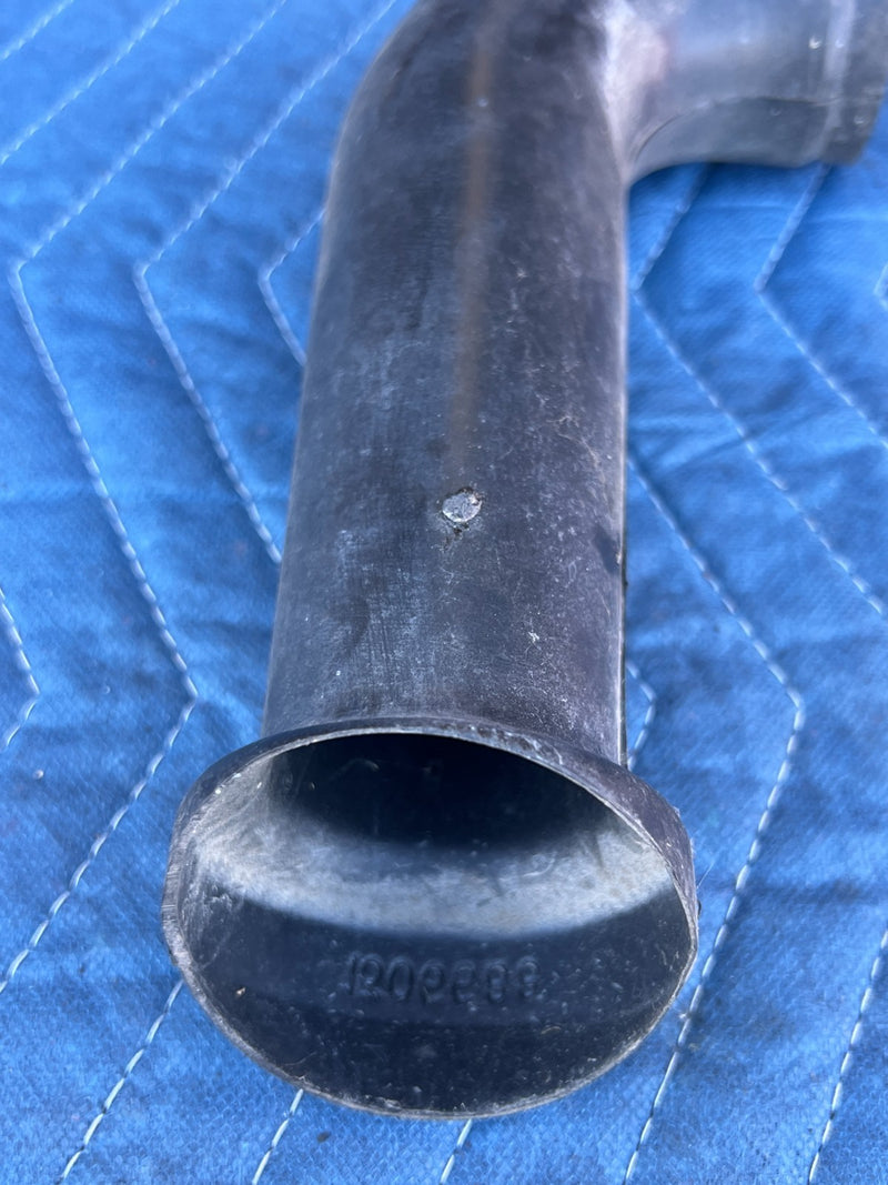 1986-1993 Volvo 240 244 Sedan Air Intake Tube Hose Inlet 1306688 OEM #4262EM