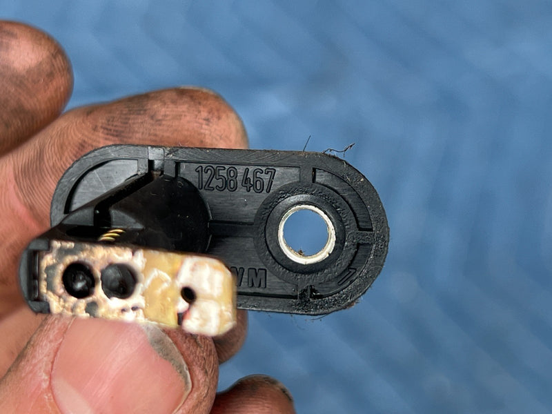1989-1995 Volvo 740 940 Sedan Parking Brake Control Switch 1258467 OEM #3792EM