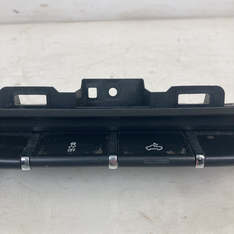 2014-2018 Chevrolet Silverado 2500 Traction Control Switch 23143515 OEM #5589M