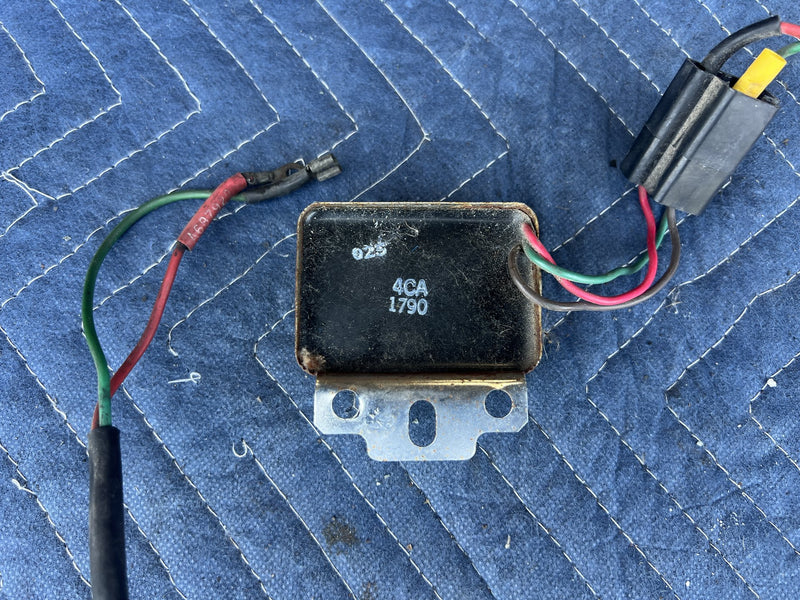 1973 Volvo 140 142 - Headlight Relay