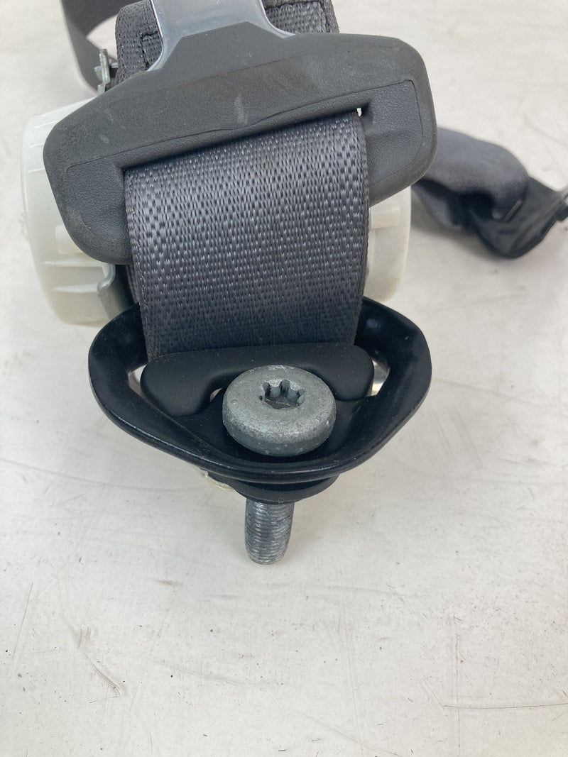 2014-2020 Chevrolet Silverado 1500 2500 HD 3500 Rear Left Seat Belt OEM #5612M