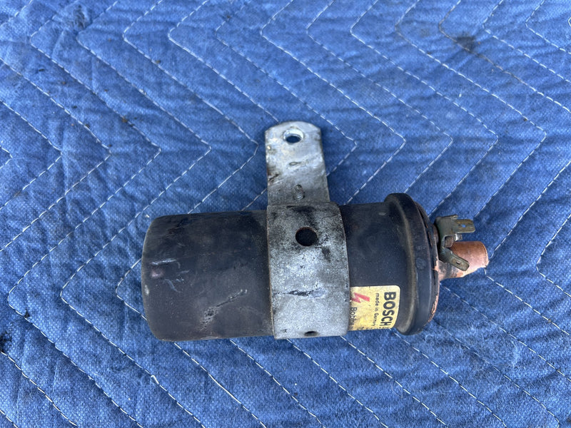 Volvo 240 - Ignition Coil PN: 0221122006