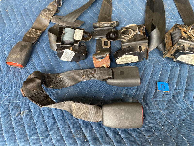 2001-04 Chrysler 300M OEM Rear Seatbelts Retractor Pair with Buckles #26MC