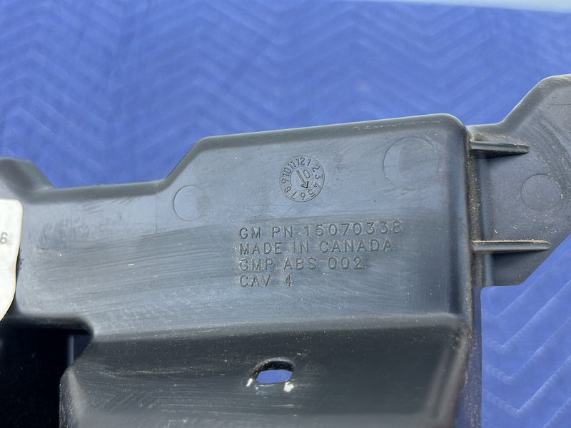 Chevrolet Silverado - Center Console Trim PN: 15118821 15070338