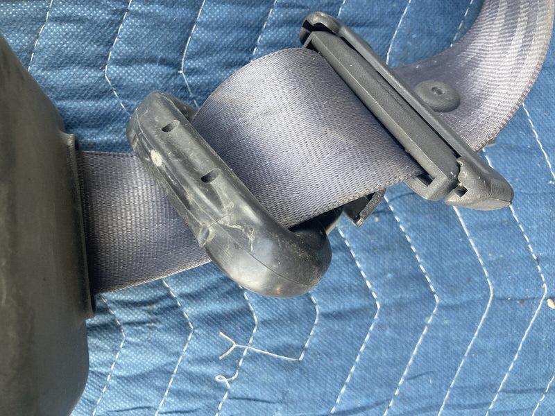 1997-2002 Jeep Wrangler TJ Passenger Right Rear Seat Belt Retractor OEM #3216M