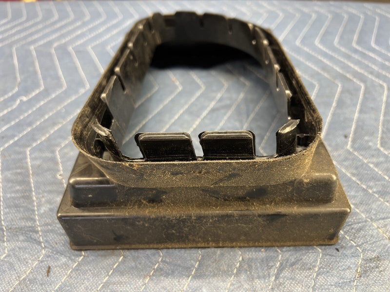 1998-2000 Volvo V70R V70 S70 Cabin Air Filter Housing Cowl Mount OEM #4090E