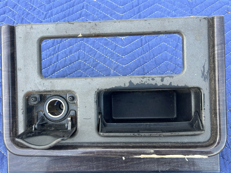 Chevrolet Silverado - Center Console Trim PN: 15179653 46786