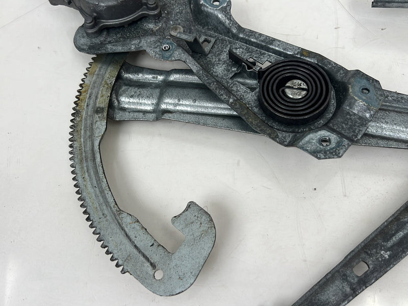 1990-1992 Volvo 740 745 940 Front Passenger Right Window Regulator Motor OEM #5959EM