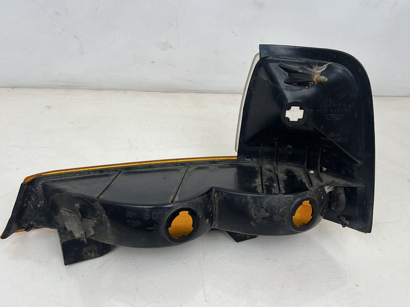 1993-2000 Ford Ranger Front Passenger Right Turn Signal Light Lamp OEM #6016EM