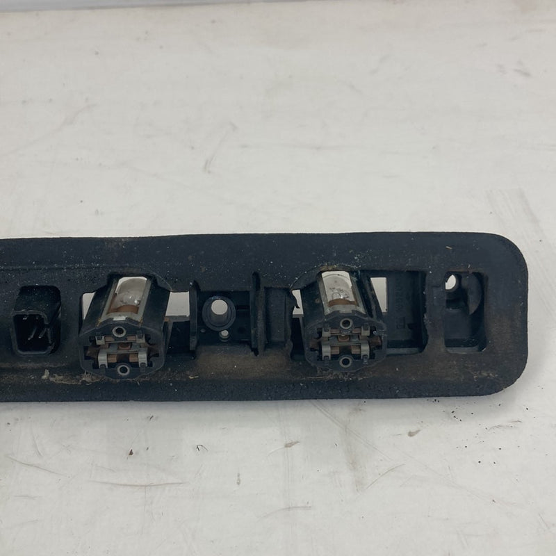 1995-1998 Chevrolet Silverado 2500 GMT400 Third Brake Light Center OEM
