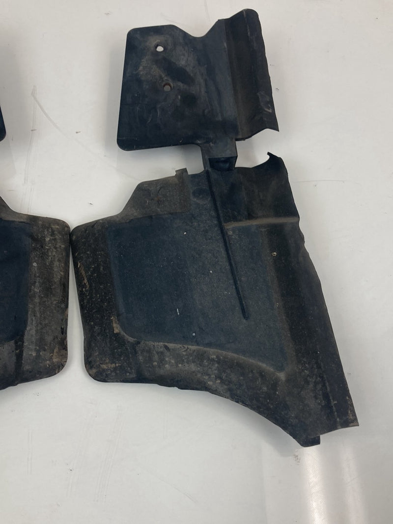 1992 Volvo 940 944 - Radiator Air Dam PN: 3538918 3538919