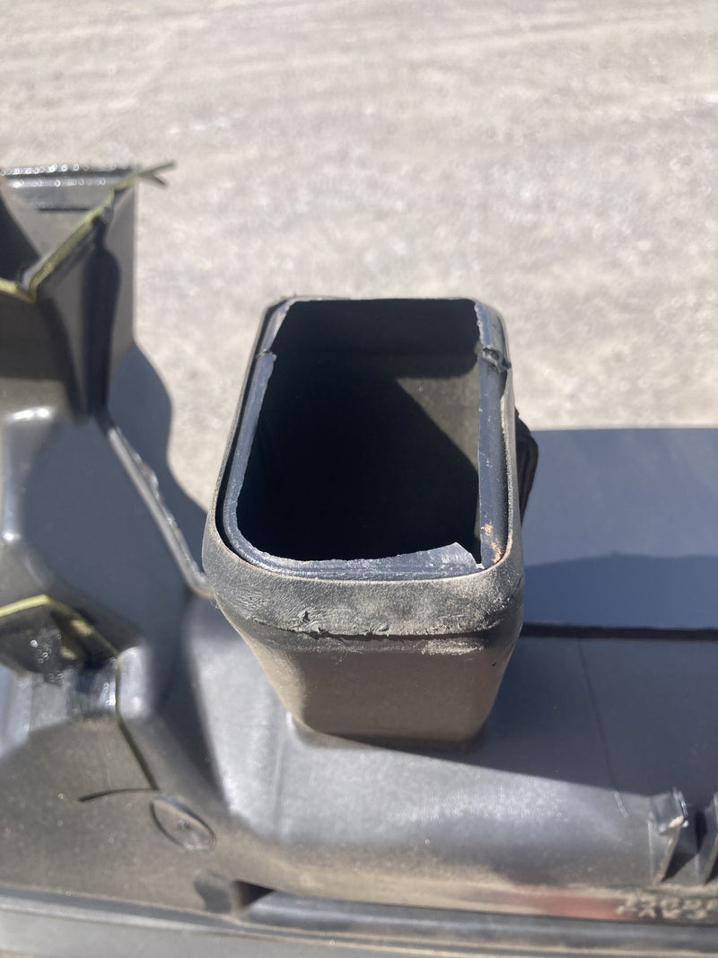 1996 Chevrolet Silverado GMT800 - Dash Duct PN: 15691490