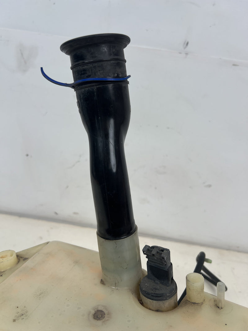 1998-2000 Volvo S70 V70 XC Windshield Washer Reservoir Jug Tank OEM #6886EM