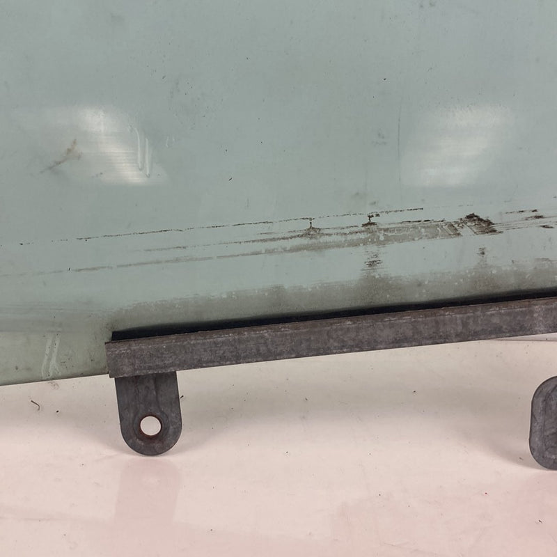 1986-1993 Volvo 240 244 Window Glass Driver Front 43R-001105 90 OEM #4879M