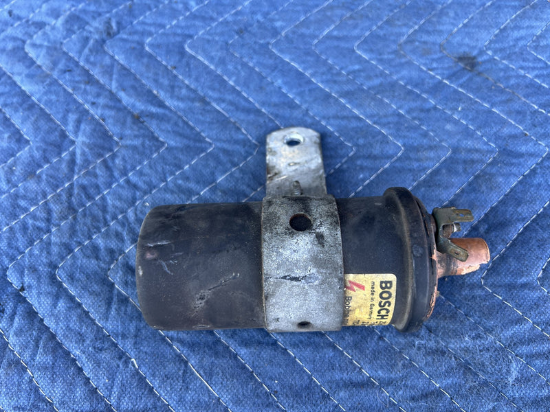 Volvo 240 - Ignition Coil PN: 0221122006