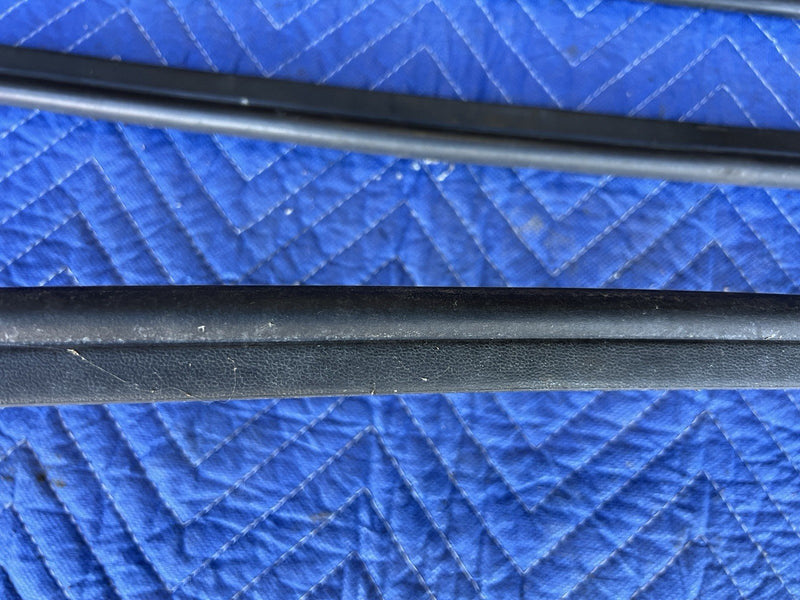 1998-2003 Jaguar XJR XJ8 X308 Hood To Engine Bay Seal Set Weather Strip #4657E