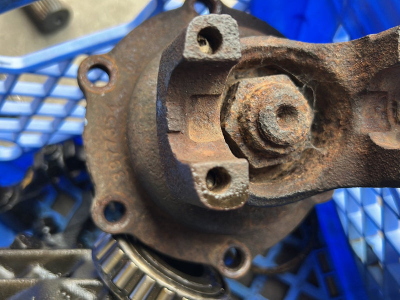 1973-1988 Chevrolet K2500 Differential Gear Set 3.73 Ratio w/ Axle Shafts OEM #5935EM