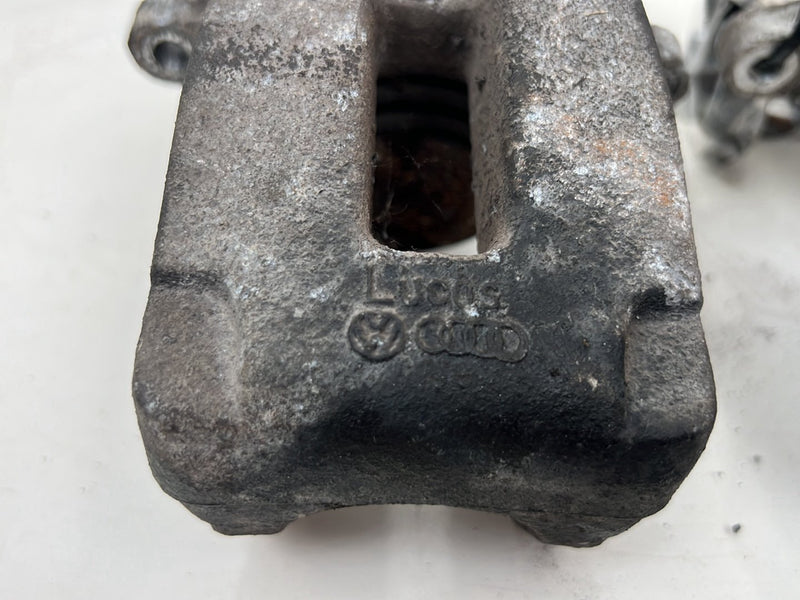 1996-2003 Audi S8 D2 A8 Lucas Rear Brake Caliper w/ Pads & Bolts Pair OE #6371EM