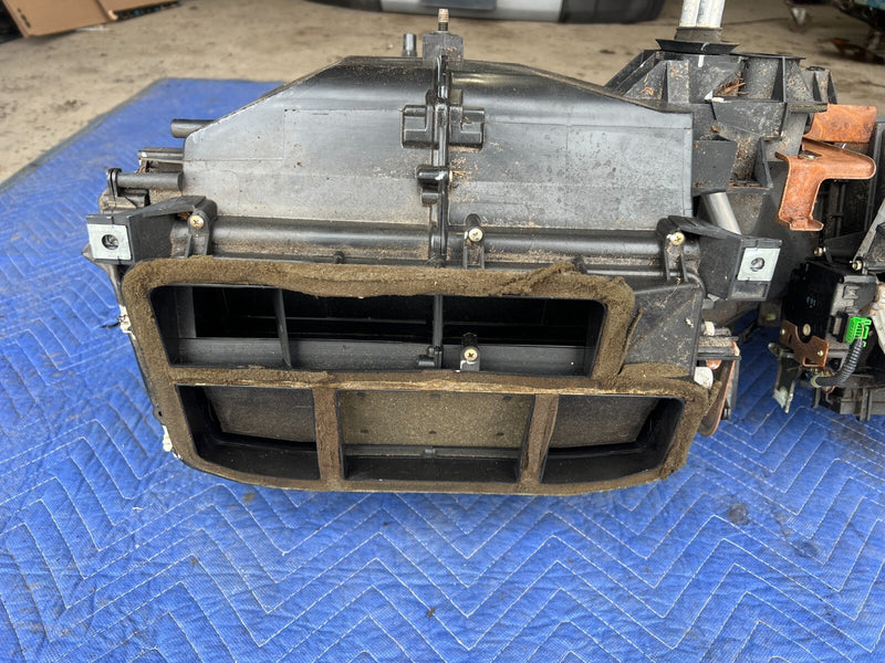 2003-2006 Honda Element DX HVAC Climate Box Heater AC Dashboard OEM #1724CN
