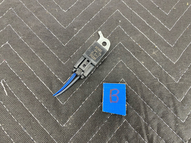 2009-2010 Pontiac Vibe Working Current Module Relay 90980-04179 Plug OEM #3130E