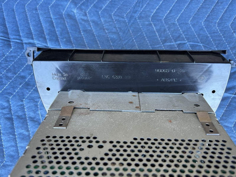 1998-2003 Jaguar XJR XJ8 AM FM Cassette Radio Receiver Player Dash OEM #4620E