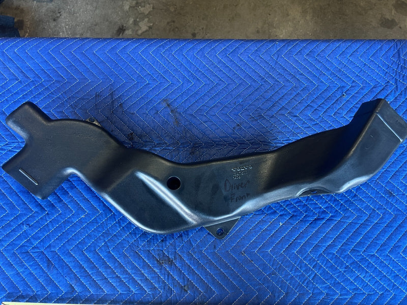 1984-1989 Volvo 740 760 HVAC AC Heat Air Duct Tube R & L Pair 1347612 OEM#1665EM