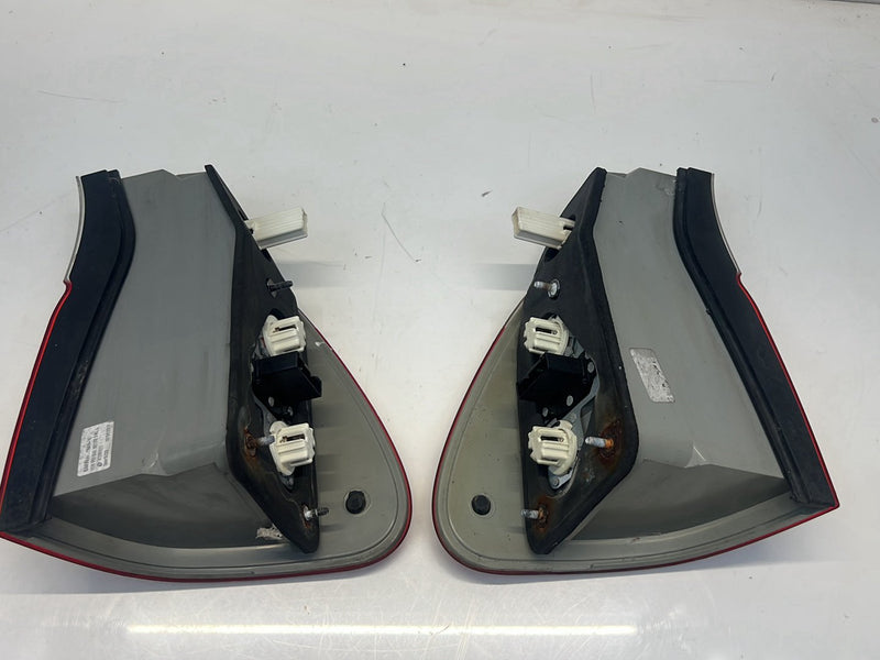 2006 BMW X5 E53 - Tail Light Pair PN: 63217164473