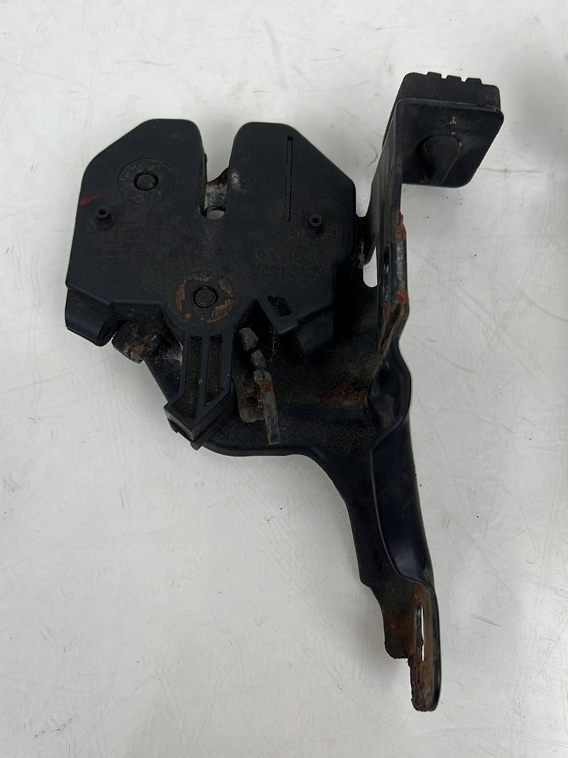 1993-1997 Volvo 850 Front Left & Right Engine Bonnet Hood Latch Pair OEM