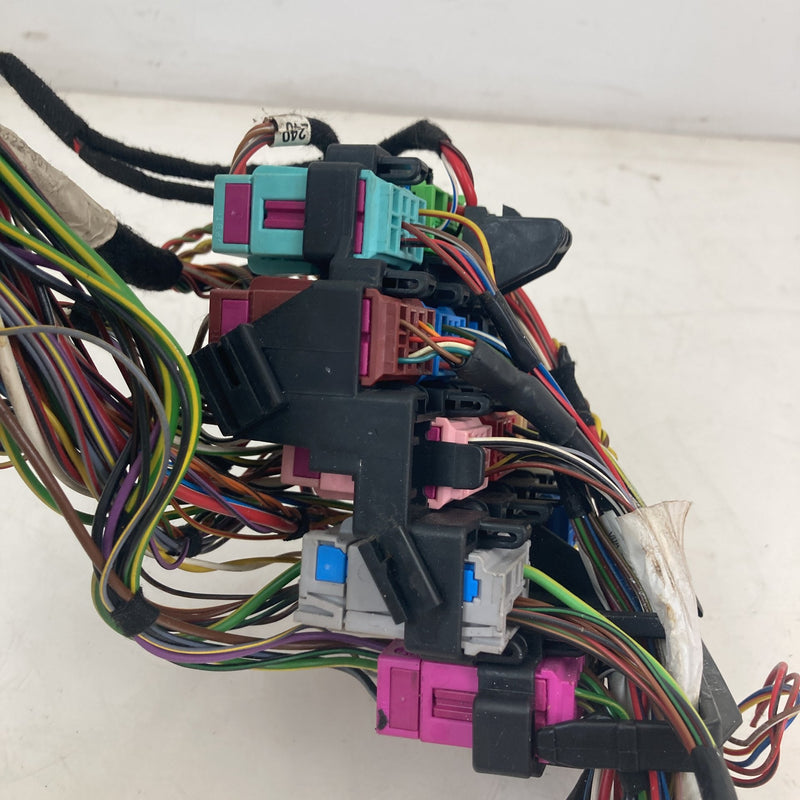 2001-2005 Volkswagen Passat Footwell Junction Wiring Harness OEM #5528M