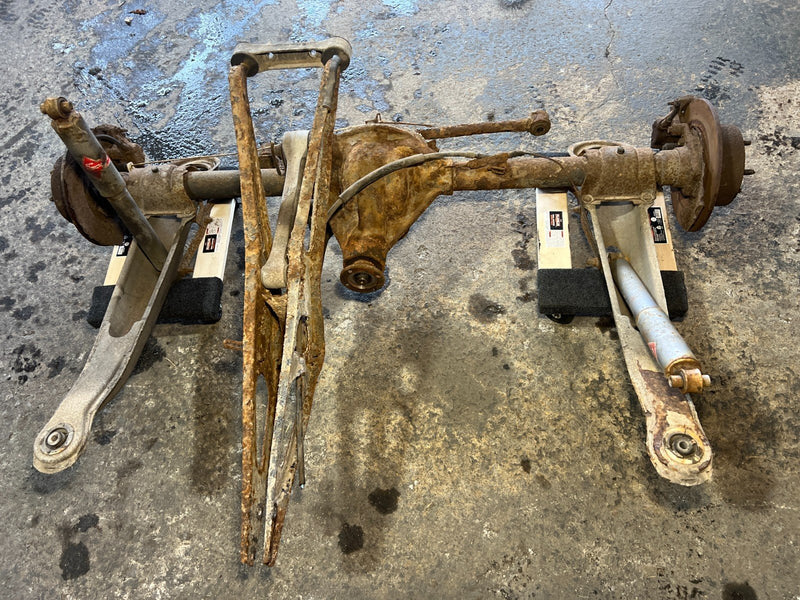 1992-1995 Volvo 940 740 Complete Rear Axle Differential Assembly OEM #3300EM