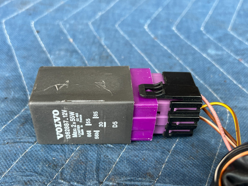 1989-1995 Volvo 740 940 Sedan Relay Gear Change Inhibitor 1362887 OEM #3806EM